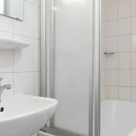 Im Seepark Mit Balkon Sellin (Rugen)