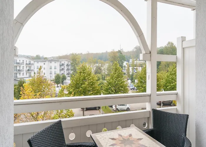 Im Seepark Mit Balkon * Sellin (Rugen)